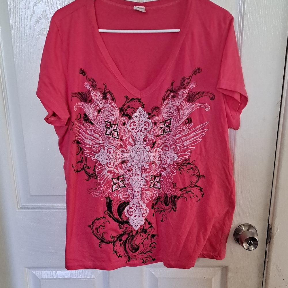 Women’s V-Neck Graphic Tee in Coral Pink